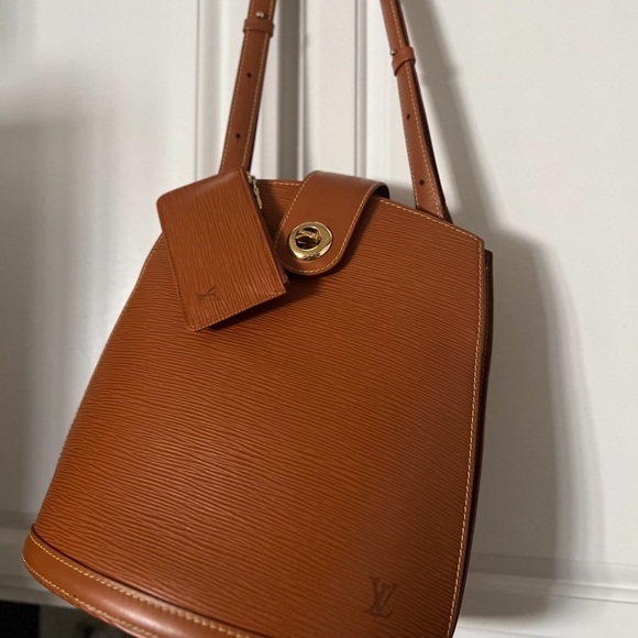 Preloved Louis Vuitton Cluny Shoulder Bag Brown - Picture 2 of 3